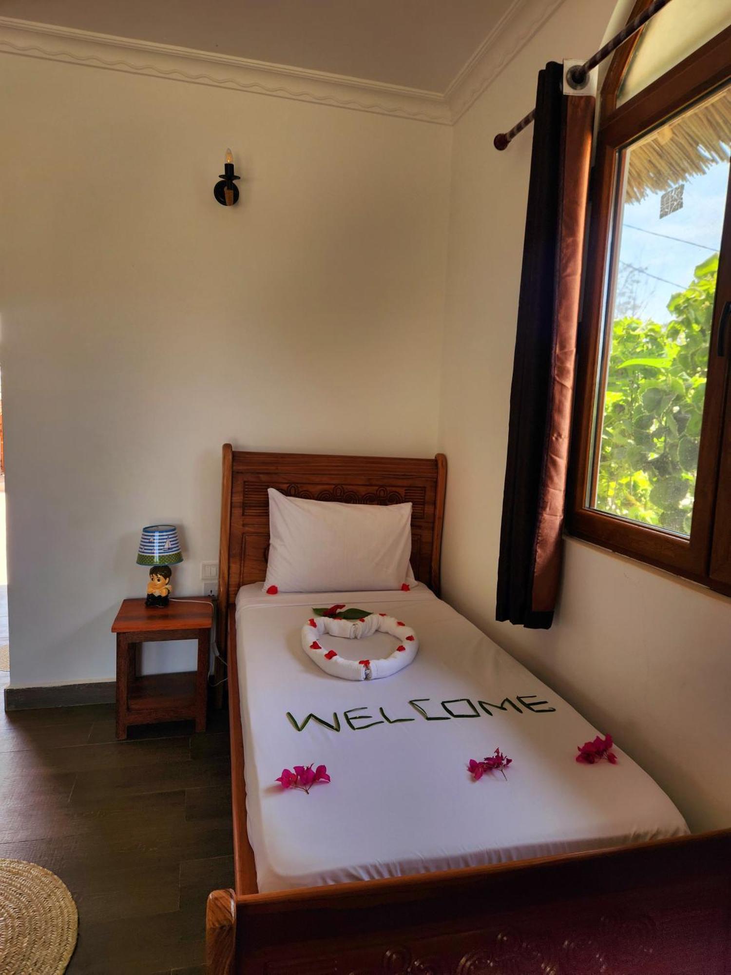 Almas Beach Boutique Hotel Makunduchi Eksteriør billede