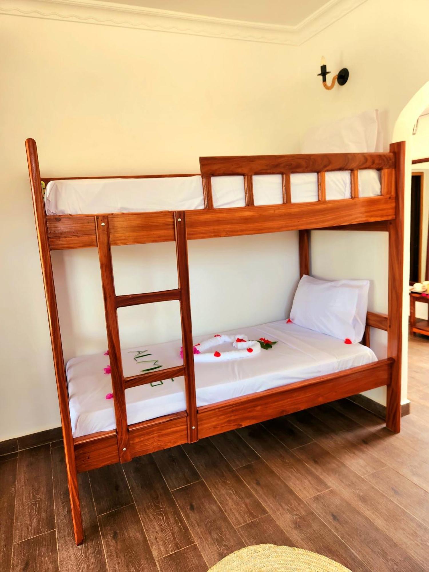 Almas Beach Boutique Hotel Makunduchi Eksteriør billede