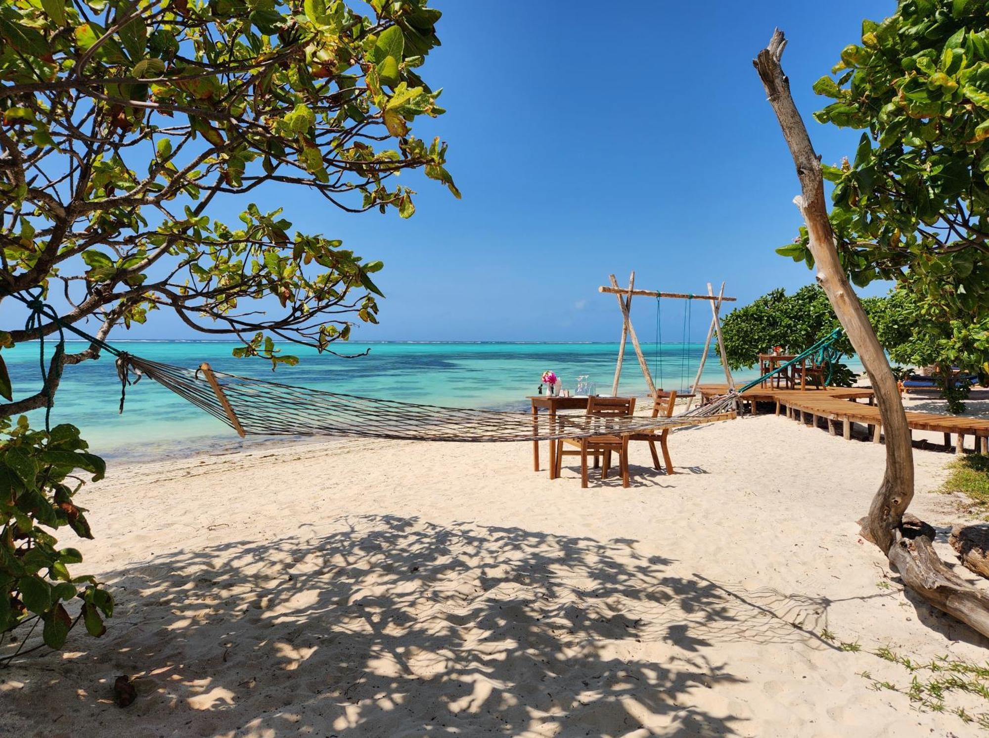 Almas Beach Boutique Hotel Makunduchi Eksteriør billede